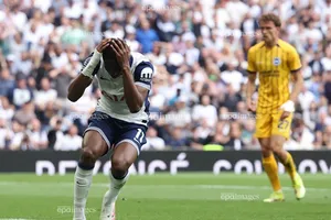 Vị thế kém cỏi của Tottenham so với Arsenal và MU