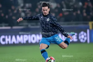 Ngôi sao hay nhất bóng đá Bỉ thất vọng vì vụ chuyển nhượng đến MU bị chặn