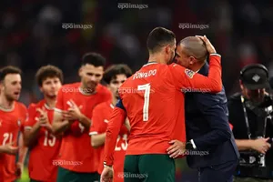 Ronaldo bộc lộ bản chất thật chỉ bằng một cử chỉ