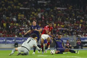 Tài năng trẻ 17 tuổi trở thành trung tâm trong kế hoạch mùa giải tới của MU