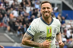 Thương vụ chuyển nhượng tiền đạo 33 tuổi của MU đổ bể vào giờ chót như thế nào?