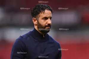 Amorim đưa ra lời thừa nhận đáng lo ngại về Mbeumo