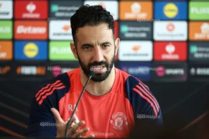 Amorim loại bộ đôi của MU khỏi trận đấu với Arsenal