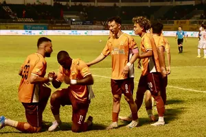 Khi “những đứa con” của bầu Đức tung hoành xa xứ