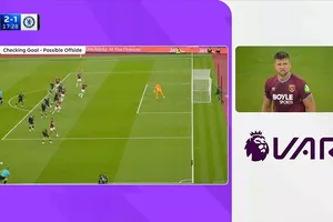 Premier League giải thích bàn thắng gây tranh cãi bị VAR từ chối