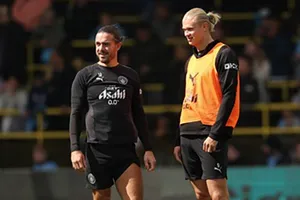 Top 10 cầu thủ xuất sắc nhất Premier League: Bất ngờ có tên Jack Grealish