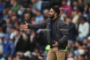 Amorim phải trả giá cho thực tế phơi bày tại MU