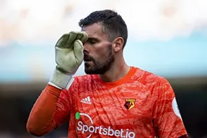 'HLV nói tôi sẽ không bao giờ chơi cho MU nữa'