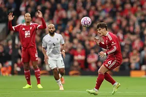 Liverpool nổi giận vì công nhận bàn thắng của MU