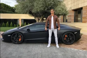 Ronaldo thừa nhận không nhớ có bao nhiêu siêu xe