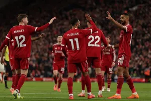 Man City - Liverpool: Đại chiến vì Top 2 Premier League