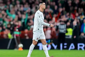‘Ronaldo nhận thẻ đỏ không liên quan đến tôi’