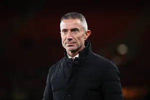 Arsenal ký hợp đồng với hai anh em sinh đôi trong tuần này