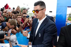 Sự thật hài hước về người phụ nữ say xỉn tin mình gặp gỡ Ronaldo