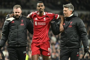 Liverpool chấn động trước tin xấu về Isak