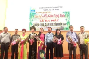 Ra mắt Câu lạc bộ Ví, Giặm phía Nam