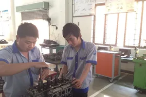 Các trường trung cấp, cao đẳng tuyển sinh nhiều lần