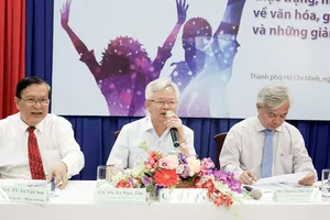 Chưa bao giờ nghe thấy cụm từ "người lớn hư hỏng" 