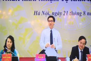  'Mai phục' nhiều năm vẫn không được vào biên chế!