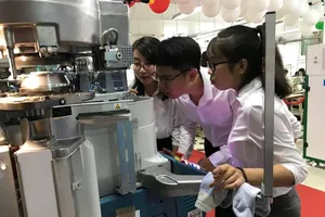 ĐH Bách khoa có Trung tâm công nghệ dệt Ý-Việt