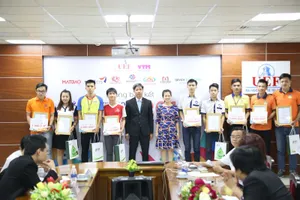 Nhóm sinh viên nhận giải quán quân ý tưởng kinh doanh độc, lạ