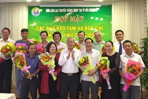 Trao 1.000 suất học bổng cho con em bộ đội biên phòng khó khăn