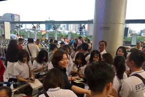 Lương 30 triệu đồng/tháng vẫn 'đỏ' mắt tìm không ra người 