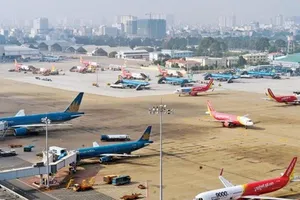 Vận chuyển hàng không đạt 87 triệu khách trong 10 tháng