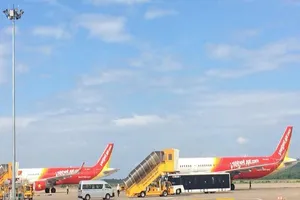 Đình chỉ tổ bay hạ cánh nhầm tại sân bay Cam Ranh