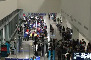 Đến sân bay trước 3 giờ, hạn chế đưa đón để tránh quá tải