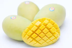 Bưởi da xanh, xoài cát Hòa Lộc cùng lên thực đơn thương gia