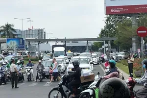 Sân bay Tân Sơn Nhất thắt chặt an ninh cấp độ 1