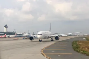 Nghỉ lễ 30-4, sân bay Tân Sơn Nhất gánh 740 chuyến/ngày