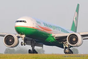 Tiếp viên Eva Air đình công, 15 chuyến bay từ Tân Sơn Nhất hủy
