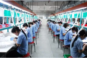 Bị phạt vì không báo cáo việc thay đổi lãnh đạo