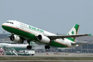 Hãng Eva Air nối lại các chuyến bay đến Tân Sơn Nhất 