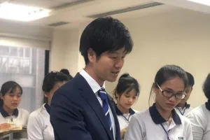 Thứ trưởng Nhật khuyên lao động dạy tiếng Việt cho người Nhật