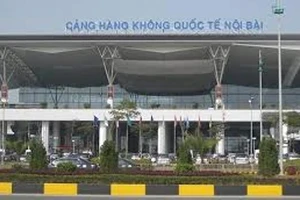 Dập tắt đám cháy ở nhà hàng trong ga quốc tế sân bay Nội Bài