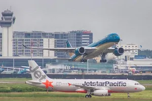 Ảnh hưởng bão, 11 chuyến bay đi miền Trung bị hủy