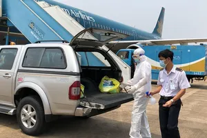 Khử trùng toàn bộ các chuyến bay quốc tế về Việt Nam