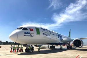 Tiếp tục tăng tần suất đường bay Hà Nội-TP.HCM 