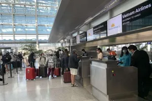 Chuyến bay dài 33 tiếng đưa 340 người từ Mỹ về nước 