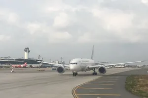 Dịch vụ hàng không được giảm 10-20% phí, lệ phí