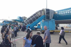 Số chuyến bay Vietnam Airlines tăng đột biến
