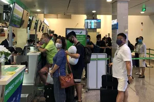 Các hãng hàng không tăng phụ thu phí quản lý hệ thống