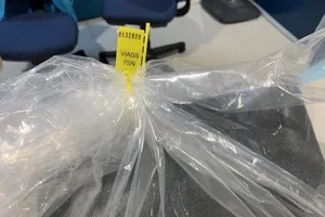 Trả lại hơn 6 tỉ đồng cho khách đi máy bay bỏ quên