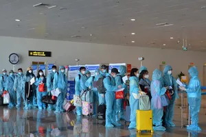 Tạm ngưng các chuyến bay quốc tế để chờ hướng dẫn mới