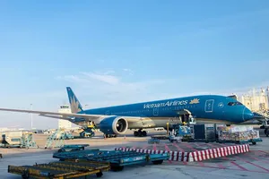 Đóng cửa 6 sân bay để tránh bão số 9