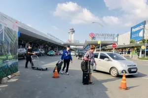 Giám sát phương án phân làn tại sân bay Tân Sơn Nhất