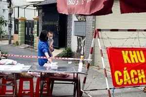 Siêu thị lưu động 0 đồng tiếp phẩm khu dân cư giãn cách mùa dịch COVID-19